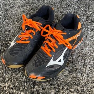mizuno discus shoes